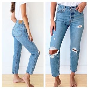 Levi’s Wedgie Icon “Authentically Yours”